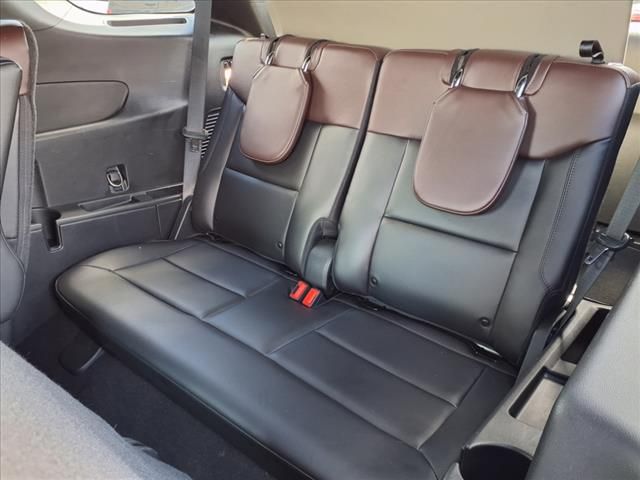 2022 Ford Explorer Platinum photo
