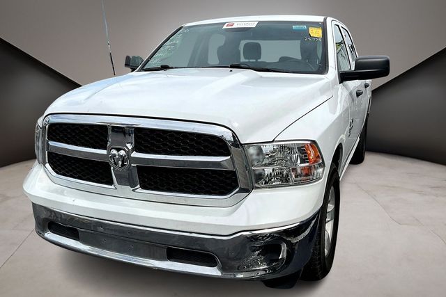 Bright White Clearcoat 2022 RAM 1500 Classic SLT Crew Cab RWD Pickup Truck 4X2 8-Speed Automatic