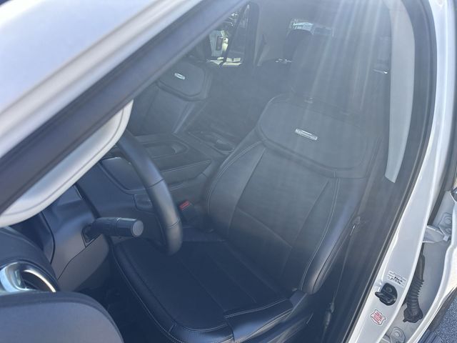 Used 2025 White Ford Platinum image 12