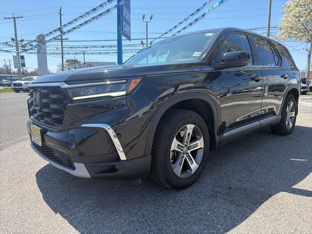 Crystal Black Pearl 2023 Honda Pilot EX-L AWD SUV / Crossover All-Wheel Drive Automatic