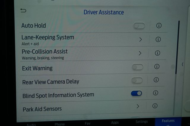 View vehicle photo 7