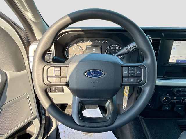 2025 Ford F-250SD XL photo