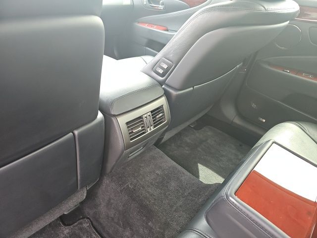 Thumbnail: 2012 Lexus LS - 7