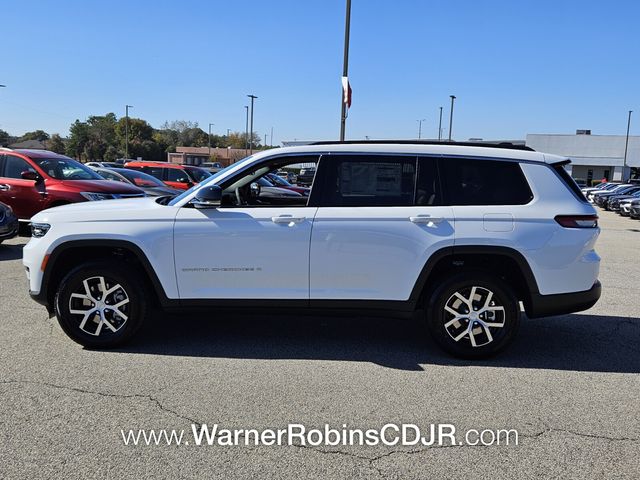 New 2025 White Jeep Limited image 4