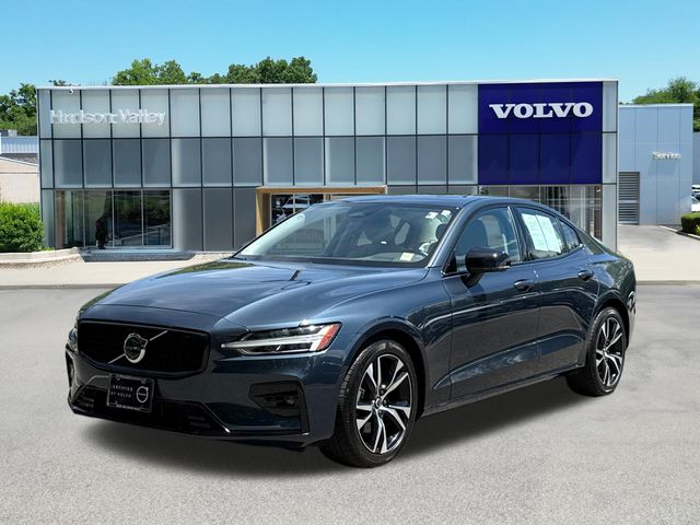 Denim Blue Metallic 2025 Volvo S60 B5 Core FWD Sedan Front-Wheel Drive Automatic