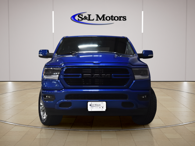 View vehicle photo 5
