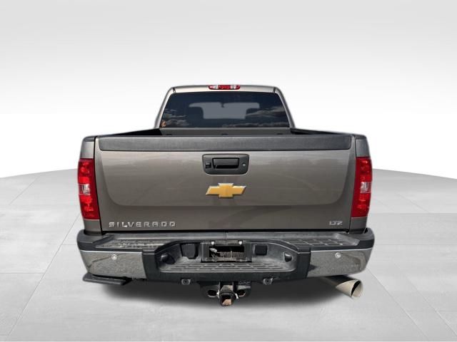 2013 Chevrolet Silverado 3500HD LTZ 4