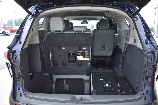 Used 2024 Toyota Sienna Van