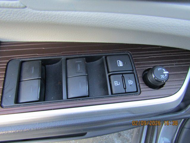 used 2024 Toyota Sienna car, priced at $39,999