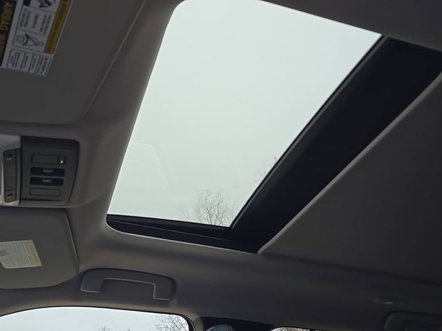 New 2025 Silver Mitsubishi SEL image 13