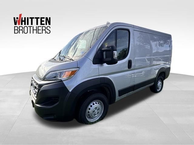 Bright Silver Clearcoat Metallic 2026 RAM ProMaster Van Front-Wheel Drive 9-Speed Automatic