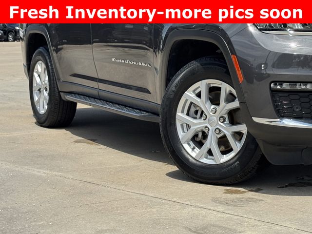 2023 Jeep Grand Cherokee L Limited Gray at Community Kia