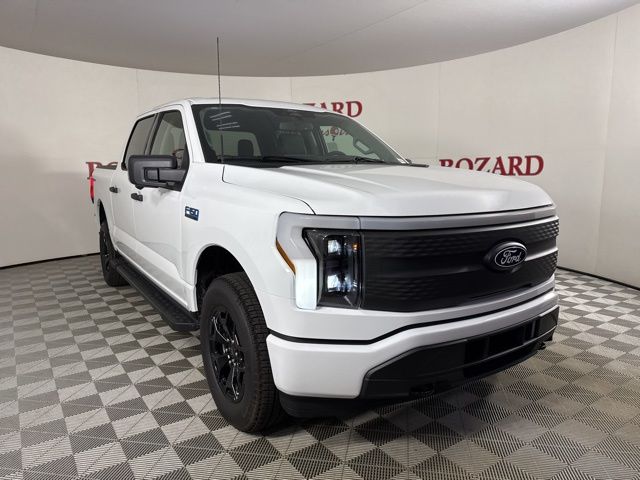 2025 Oxford White Ford F-150 Lightning XLT Truck