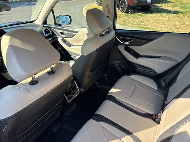 2021 Subaru Forester Limited photo 17
