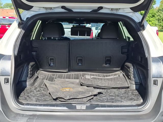 Used 2023 Crystal White Pearl Subaru Wilderness image 32