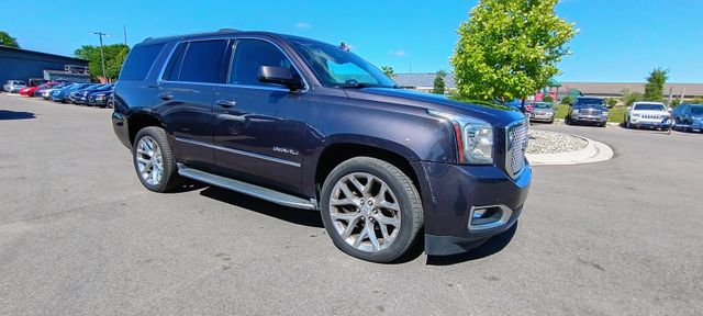 Gray (Iridium Metallic) 2016 GMC Yukon Denali 4WD SUV / Crossover Four-Wheel Drive 8-Speed Automatic