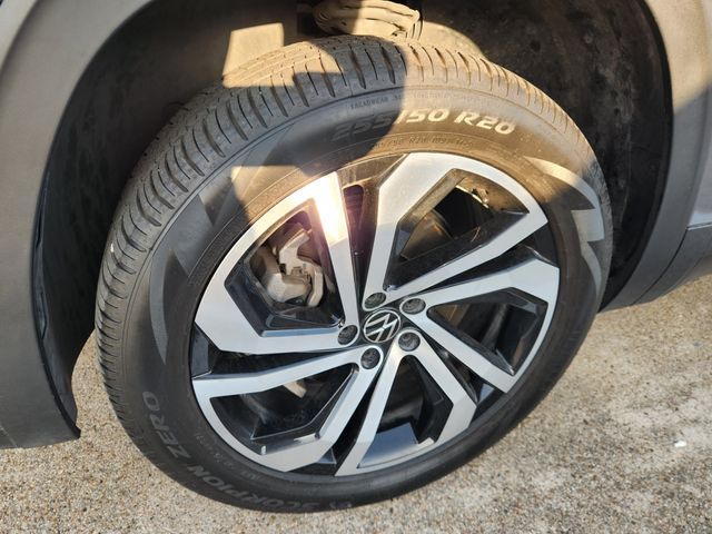2023 Volkswagen Atlas SEL - 9