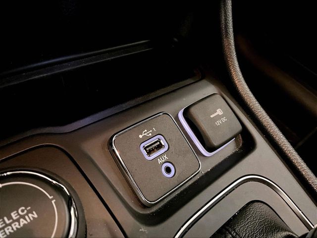 2020 Jeep Cherokee Latitude Plus Gray at Subaru and VW of Moon Township