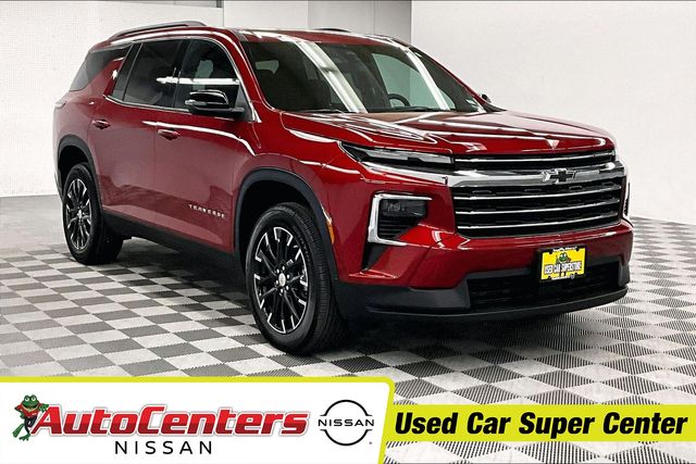 Radiant Red Tintcoat 2025 Chevrolet Traverse LT FWD SUV / Crossover Front-Wheel Drive 8-Speed Automatic