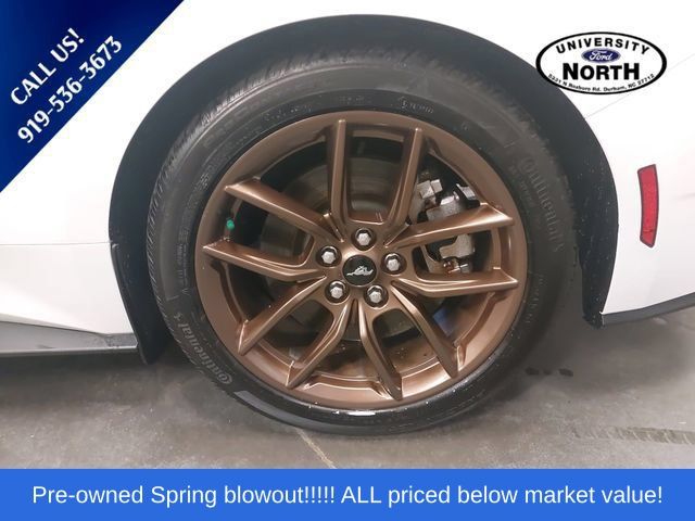 Used 2024 Oxford White Ford GT Premium image 31