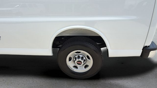 Used 2025 White GMC Work Van image 37