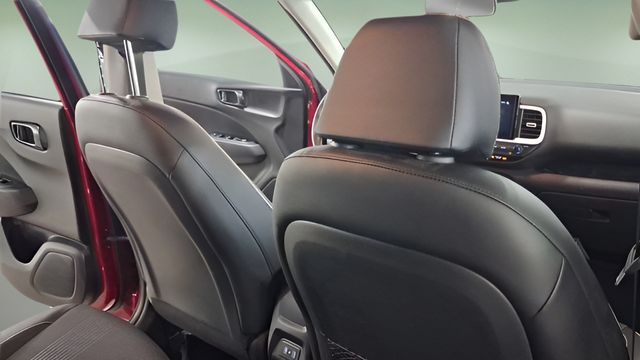 Used 2024 Hyundai Venue SUV