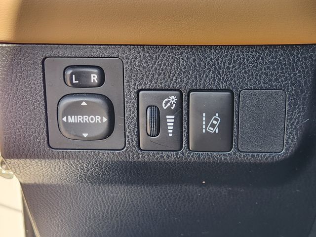 2017 Toyota RAV4 XLE White at Emmons Autoplex