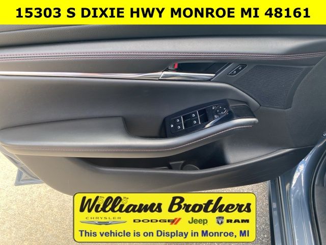 2024 Mazda Mazda3 2.5 S Carbon Edition - Gray Metallic exterior view 13