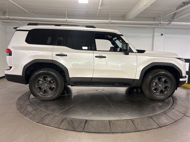 Used 2024 White Lexus 550 Overtrail+ image 9