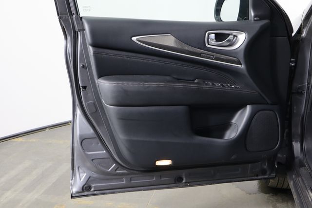 INFINITIQX6020