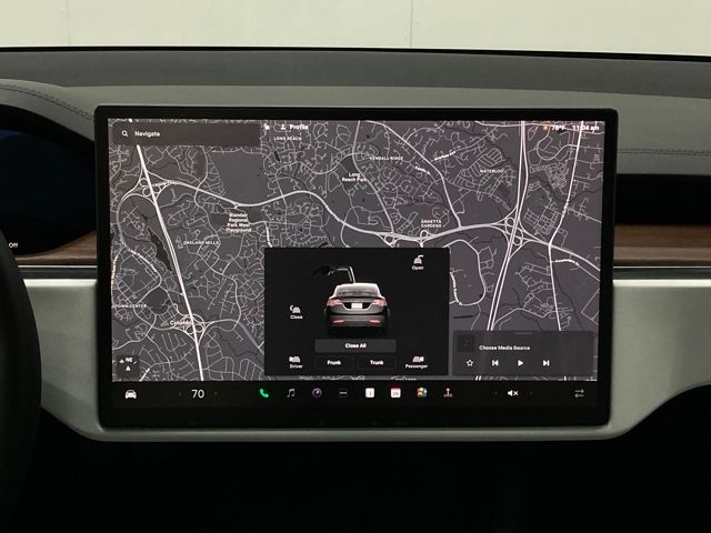 2023 Tesla Model X Standard Range