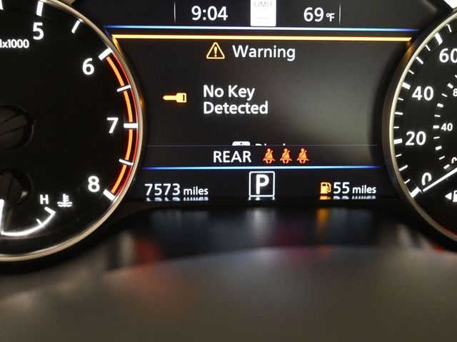 2024 Super Black Clearcoat Nissan Altima 2.0 SR FWD Sedan