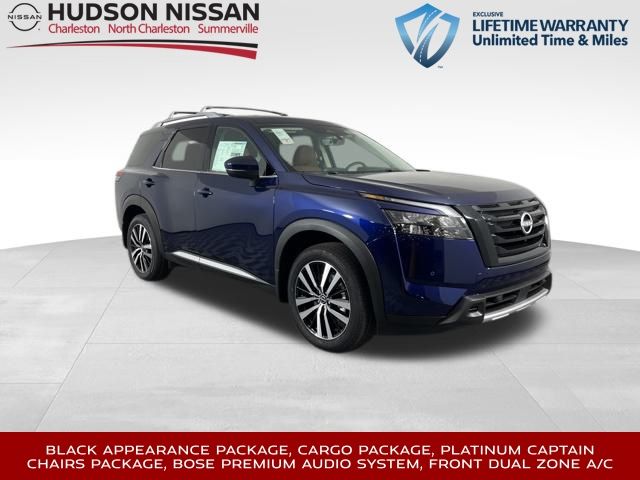 2025 Nissan Pathfinder Platinum 1