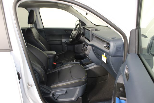 2025 Ford Maverick  photo