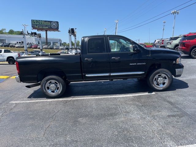 Black Clearcoat 2004 Dodge RAM 2500 SLT Quad Cab 4WD Pickup Truck Four-Wheel Drive 4-Speed Automatic
