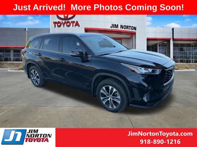 2020 Toyota Highlander XLE's photo