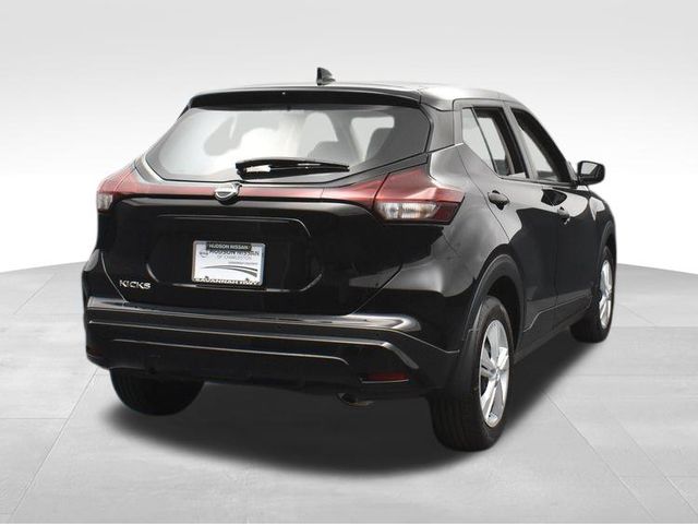 2024 Nissan Kicks S 10