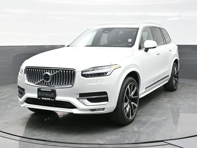 2024 Volvo XC90 B5 Plus photo