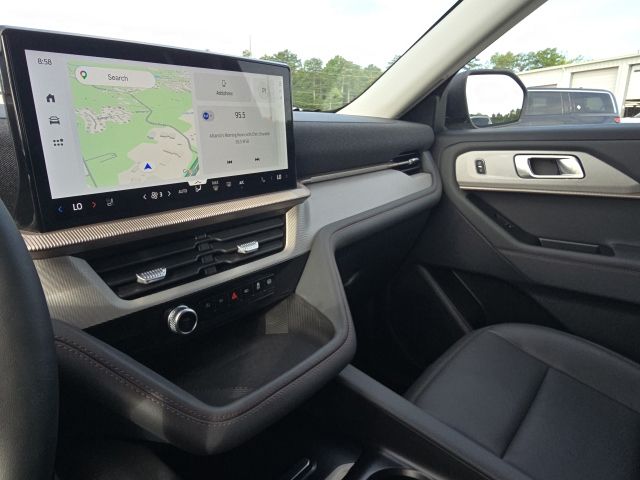 2025 Ford Explorer Active:B02481