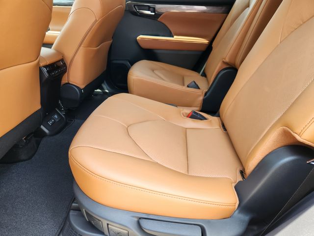 2026 Toyota Highlander Hybrid Platinum  at Classic Toyota Galveston