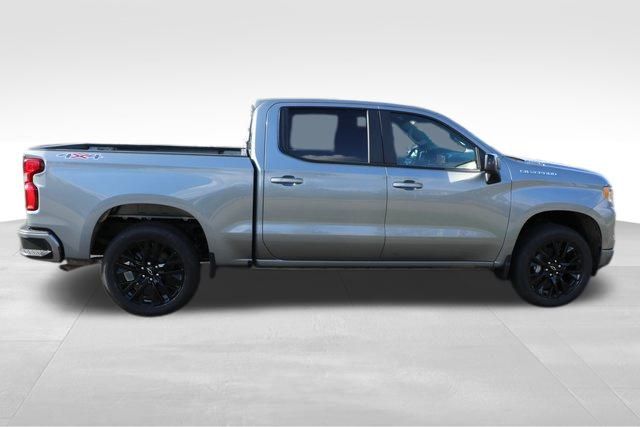 2025 Chevrolet Silverado 1500 RST 17