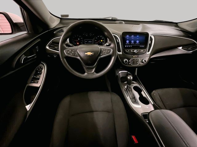 2020 Chevrolet Malibu LT - 4