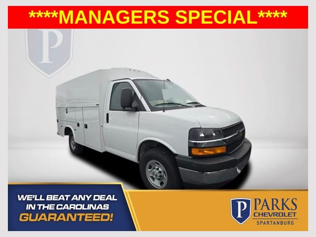 2025 Chevrolet Express Chassis Blanco (Summit White) Van Tracción trasera 8 velocidades Automática