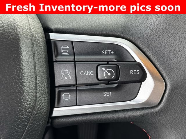 2025 Jeep Compass Trailhawk White at Legacy Ford