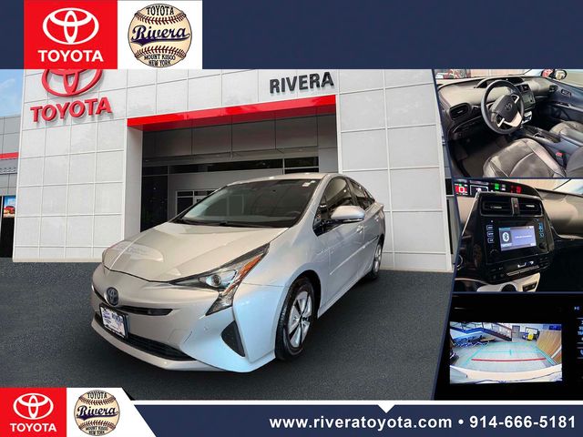 2017 Toyota Prius Two FWD