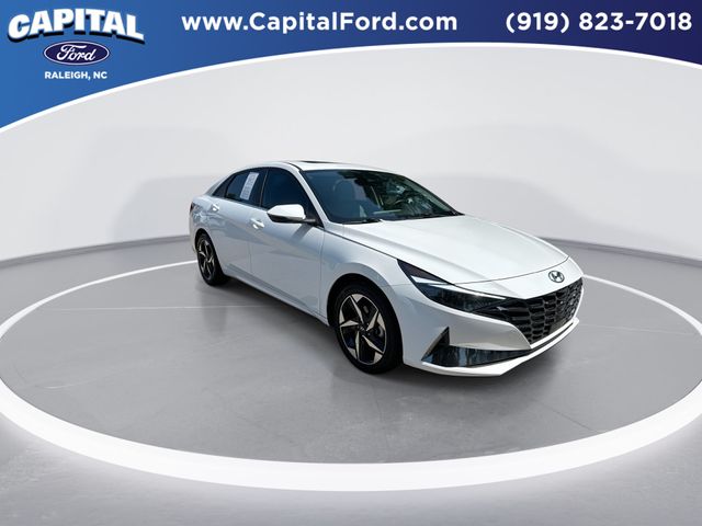 Used 2023 White Hyundai Limited image 2