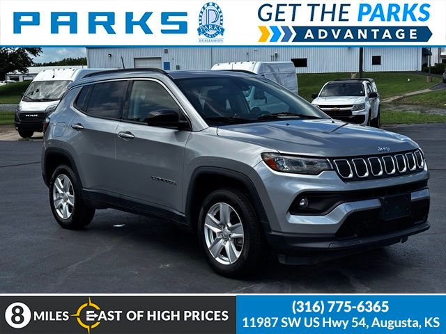 Billet Silver Metallic Clearcoat 2022 Jeep Compass SUV / Crossover Four-Wheel Drive 9-Speed Automatic