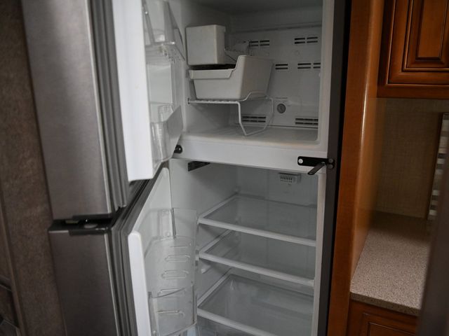 2016 Ford E-450 Cutaway 