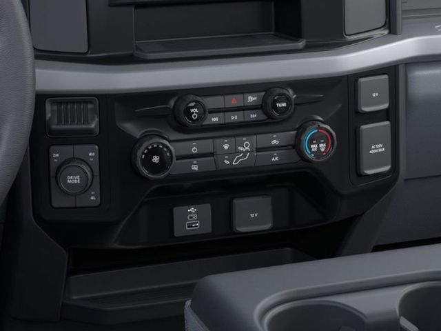 2025 Ford F-550 Super Duty 