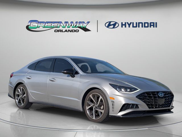 Shimmering Silver Pearl 2021 Hyundai Sonata Sedan Front-Wheel Drive 8-Speed Automatic Overdrive